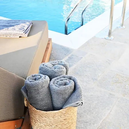Arades Sifnos With Private Pool