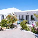 Arades Sifnos With Private Pool 빌라