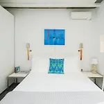 Arades Sifnos With Private Pool 빌라