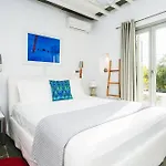 Arades Sifnos With Private Pool 빌라