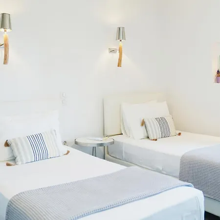 Arades Sifnos With Private Pool