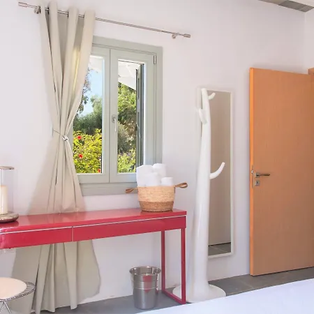 Arades Sifnos With Private Pool *